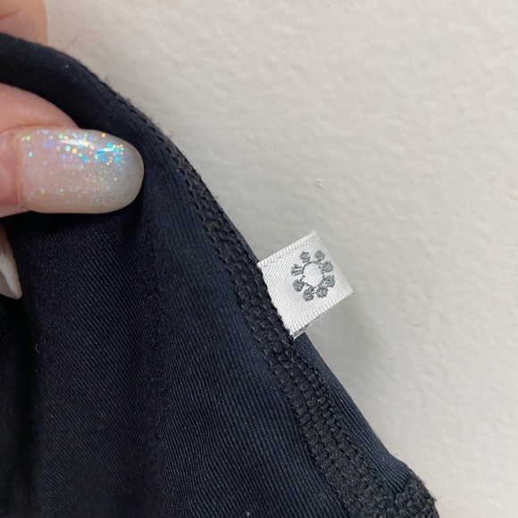 Z energy by‎ Chicos black exercize sleeveless top black w zipper pocket size 3 - Picture 5 of 8